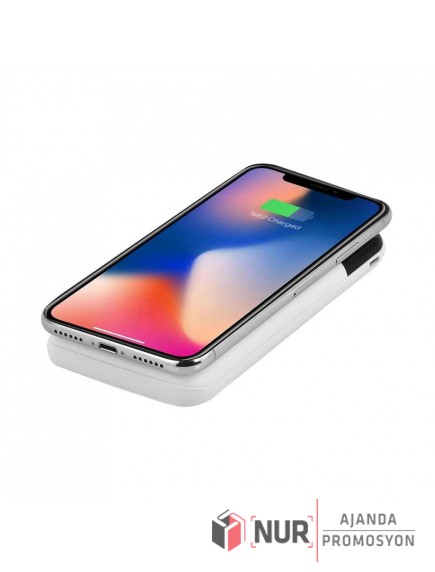 Kablosuz Şarj Özellikli 10000 mAh Dijital Göstergeli Powerbank